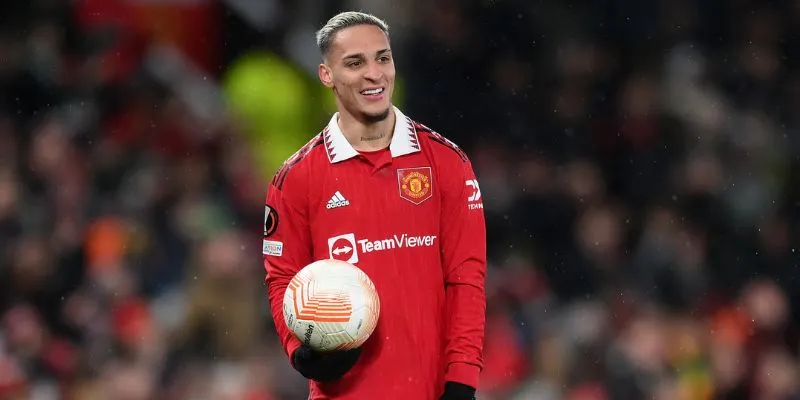 Những câu chuyện bên lề đầy thú vị của Antony